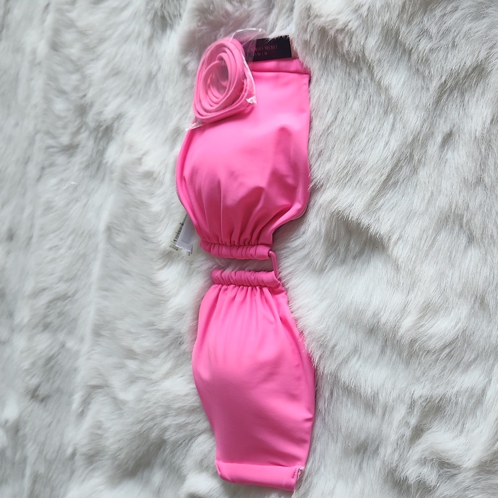 NWT Bright Pink Victoria Secret Bandeau Bikini Top Size Medium